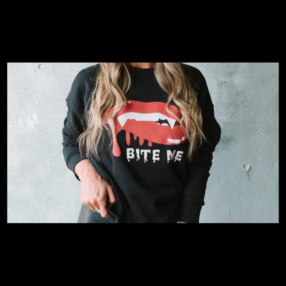 In search of size small or medium - Picture 1 of 1